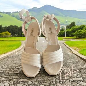 Paul Green Leslie Cream Leather Platform Sandal Size 10.5 NWT'S